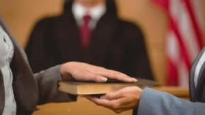 “Court gavel and law books symbolizing justice and penalties for giving false evidence under Sri Lankan Penal Code.”